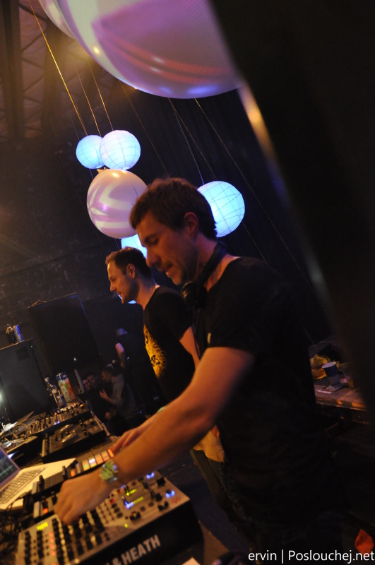 ELEKTRA W. PAN-POT (MOBILEE) - Pátek 14. 12. 2012